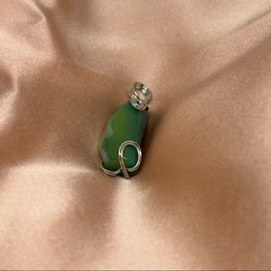 Green Natural Agate Gem Stone Silver Wire Necklace Pendant